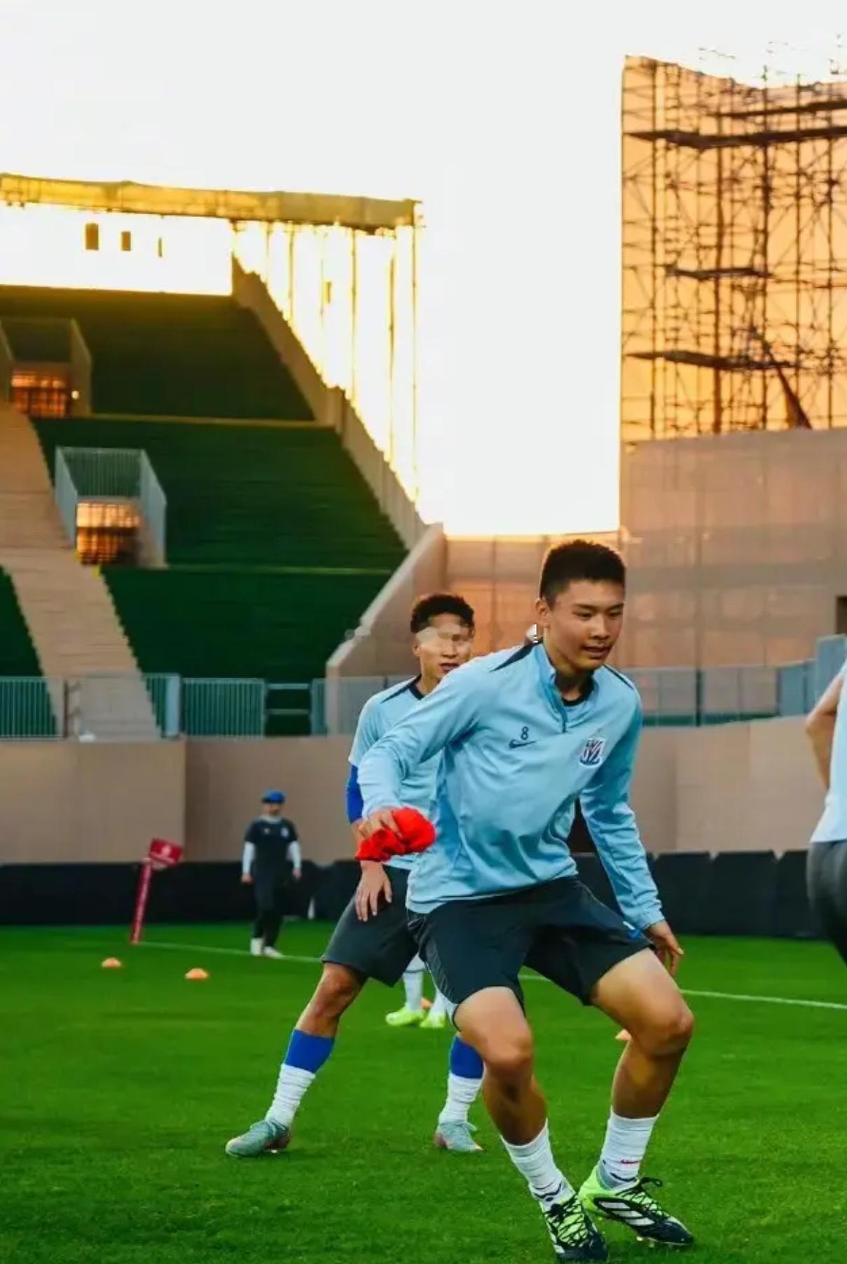 埃里克森杯U17组 中国球员姜景祺随沃尔夫斯堡U17队夺冠🏆U19组 斯图加特