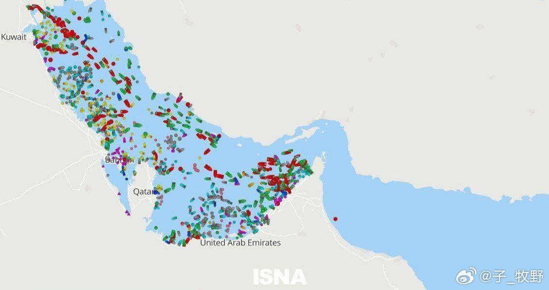 伊朗革命卫队封锁霍尔木兹海峡后，商船在海峡对岸堆积 中东局势美伊冲突伊朗