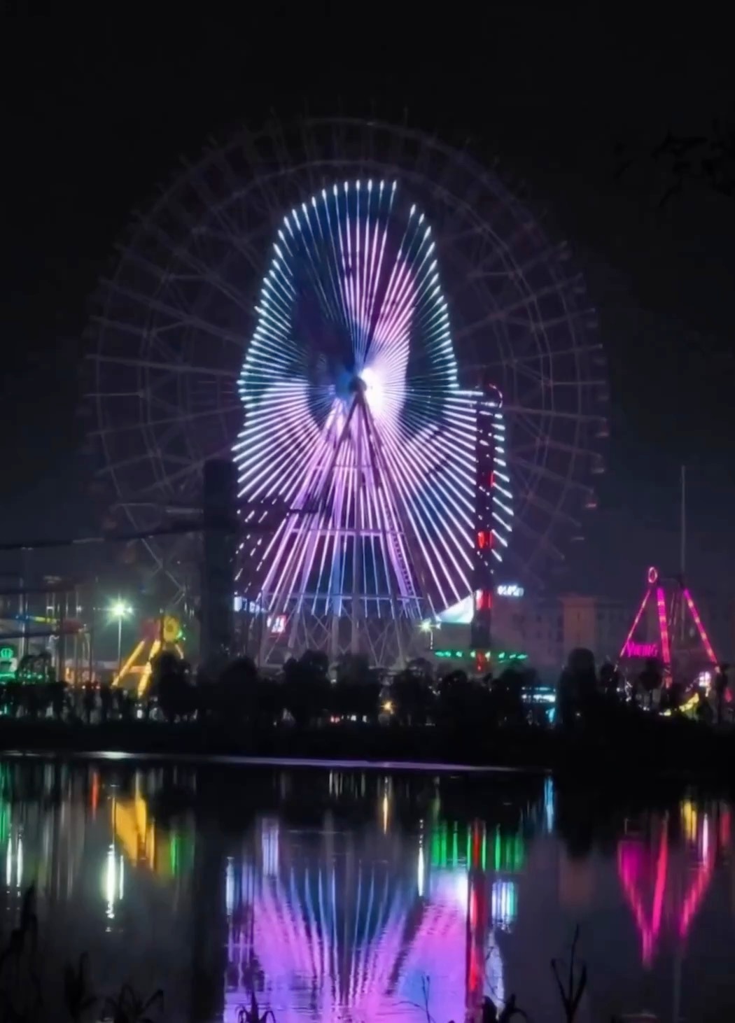 李小冉定义了什么叫“唱的很好看”。你是真的火了李小冉