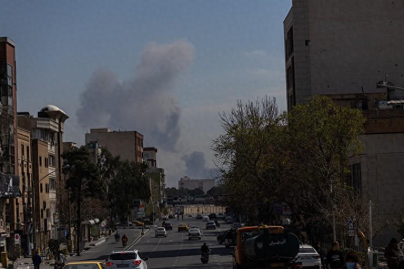 你可知一场战争到底有多烧钱？假如开战中国每人捐1000元，1.4万亿军费在现代战