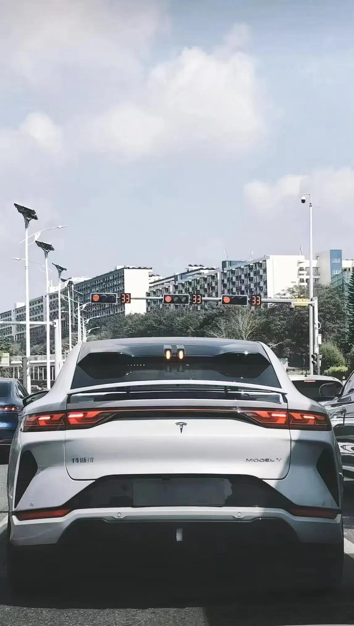车标一换，谁都想爱
对不？【来自懂车帝车友圈】