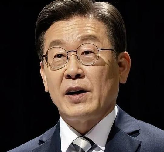 曾经外媒追问韩国总统李在明：如果中方在台湾问题上采取武力行动，韩国是否会介入，李