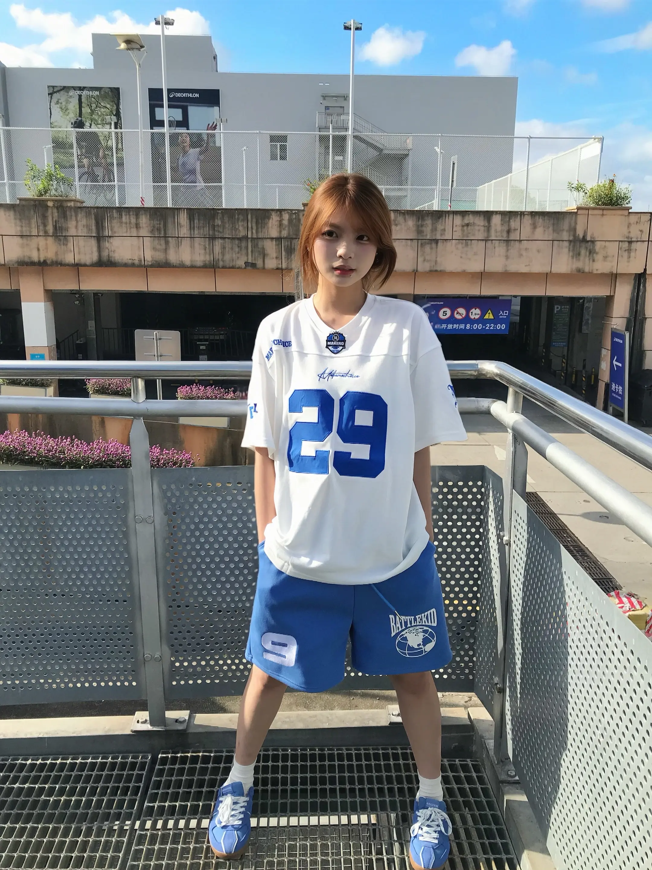 那些骂我小学生的人 今天儿童节记得给我送礼物