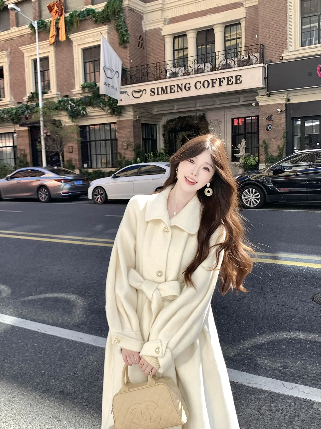 把奶油白穿进了冬天❄️