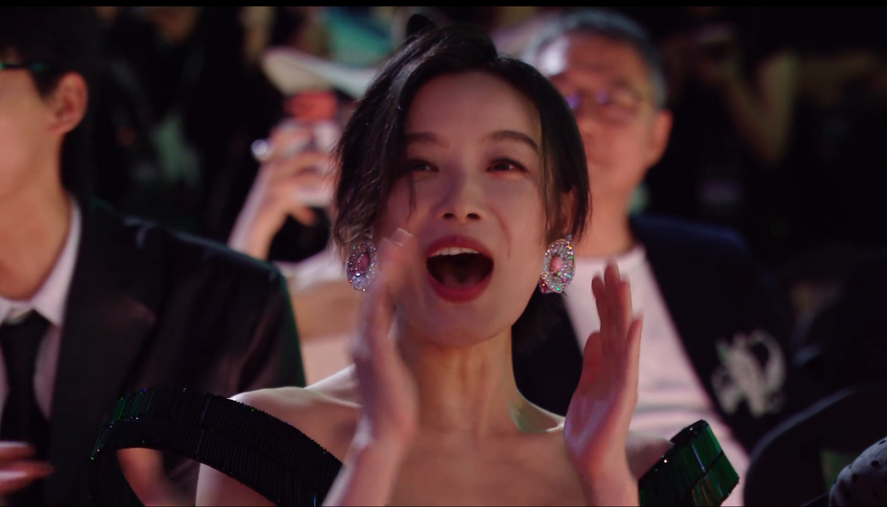 倪妮  开心了 开心了倪妮腾讯视频星光大赏