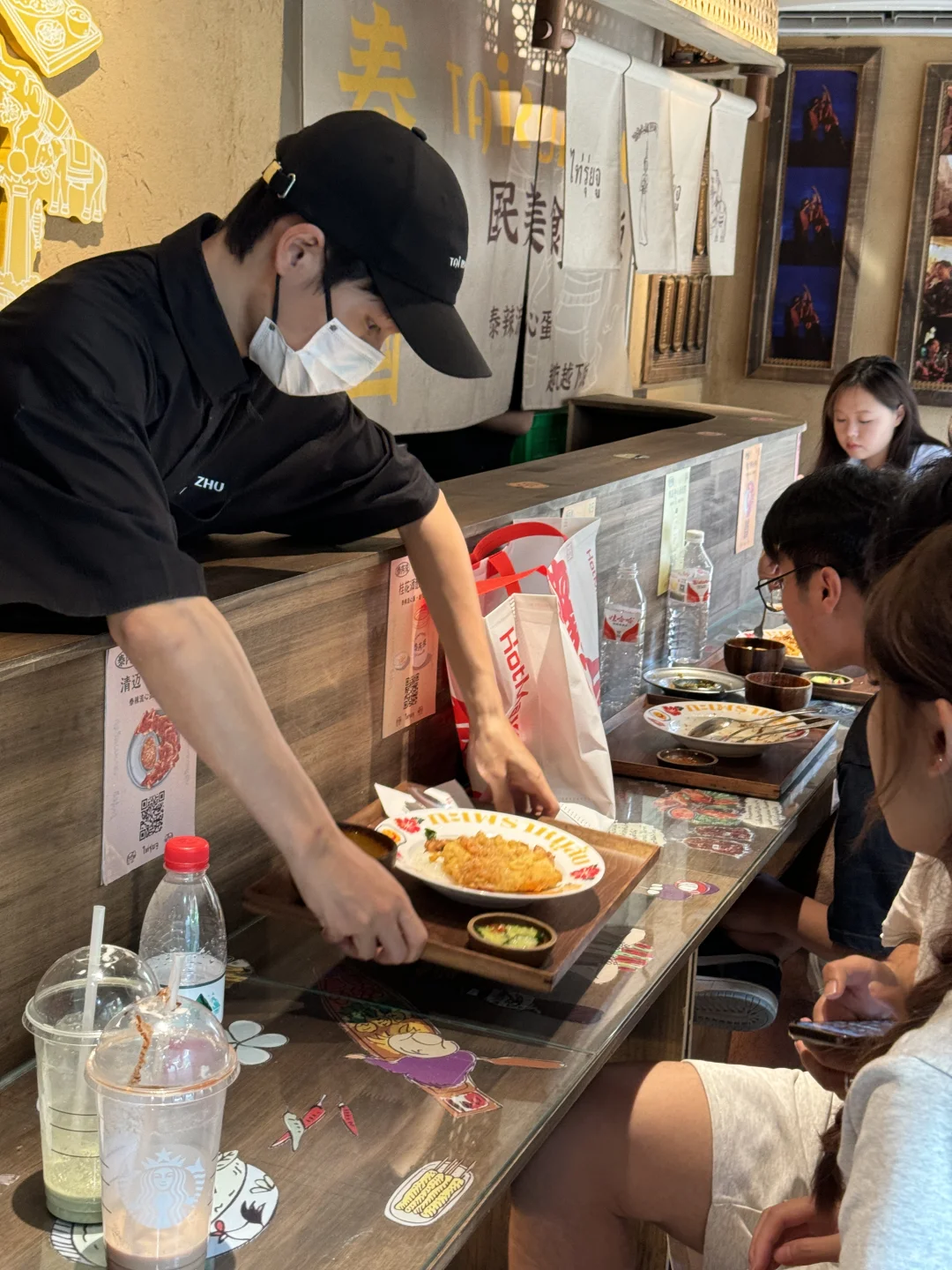 钟楼附近！适合穷鬼的一人食！！