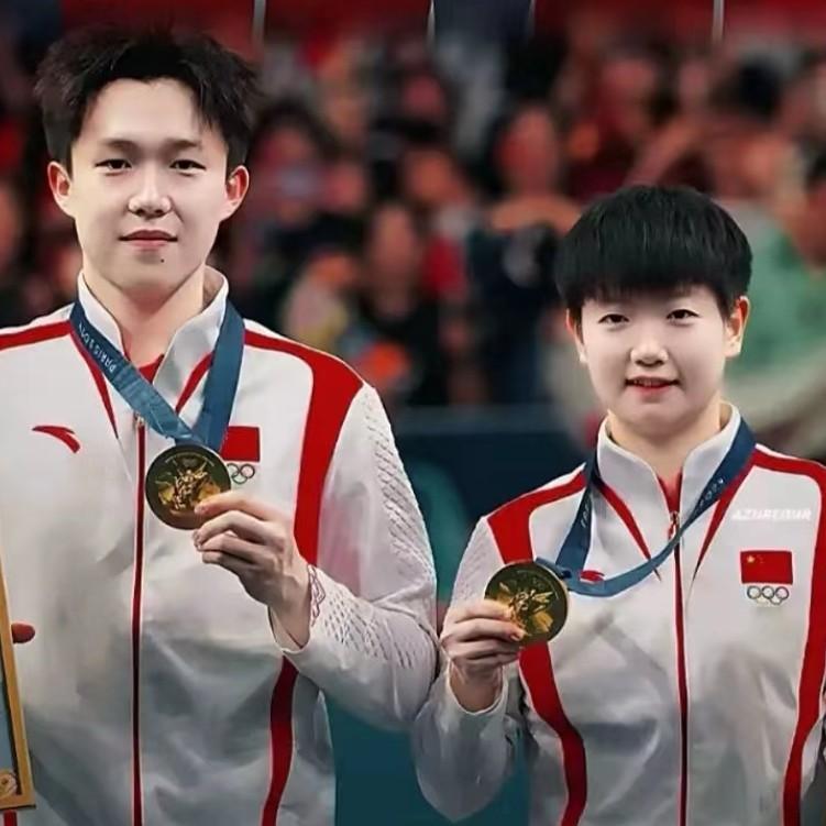 想不到当年王楠夫妇奖励莎头黄金，也招蜚语。

清明假期，正好遇澳门世界杯比赛。我