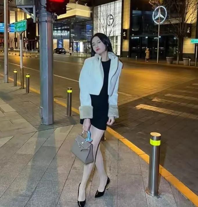 【怎么回事？炸裂】