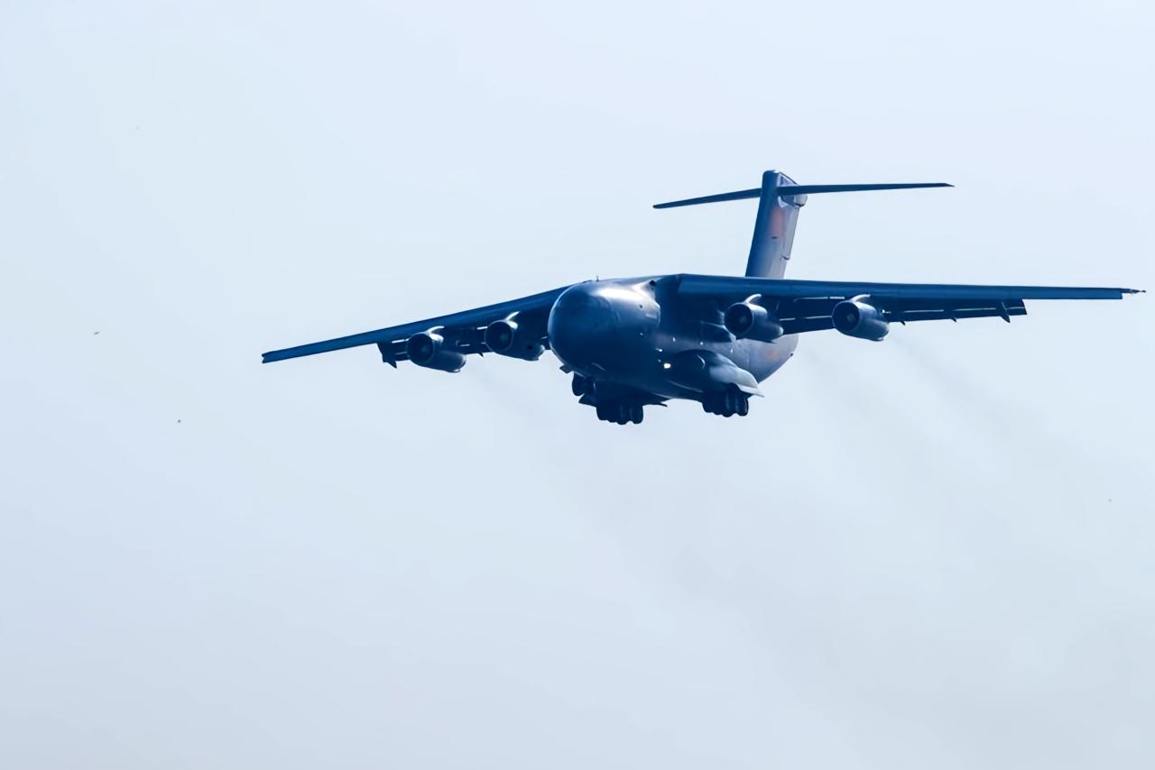 中国军工这些年变化惊人，俄罗斯专家瓦西里·卡申关注已久。他指出，中国武器发展速度