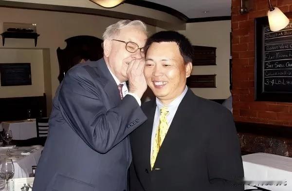 段永平又整出个大动静啦！就像一颗重磅炸弹投入教育界的池塘。11月11日，他和北京