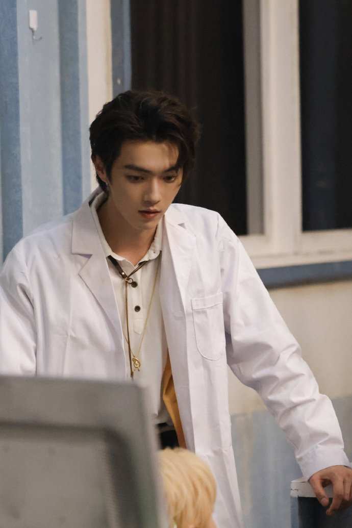 许凯为香港捐款 许凯给香港捐款50万元 许凯为香港捐款，许凯给香港捐款50万元用