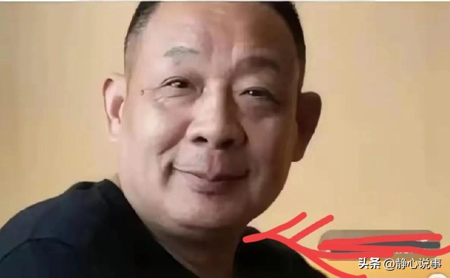 于东来曾因实在对待员工和顾客走红，比如落实7小时工作制、每年近百天带薪假，还为受