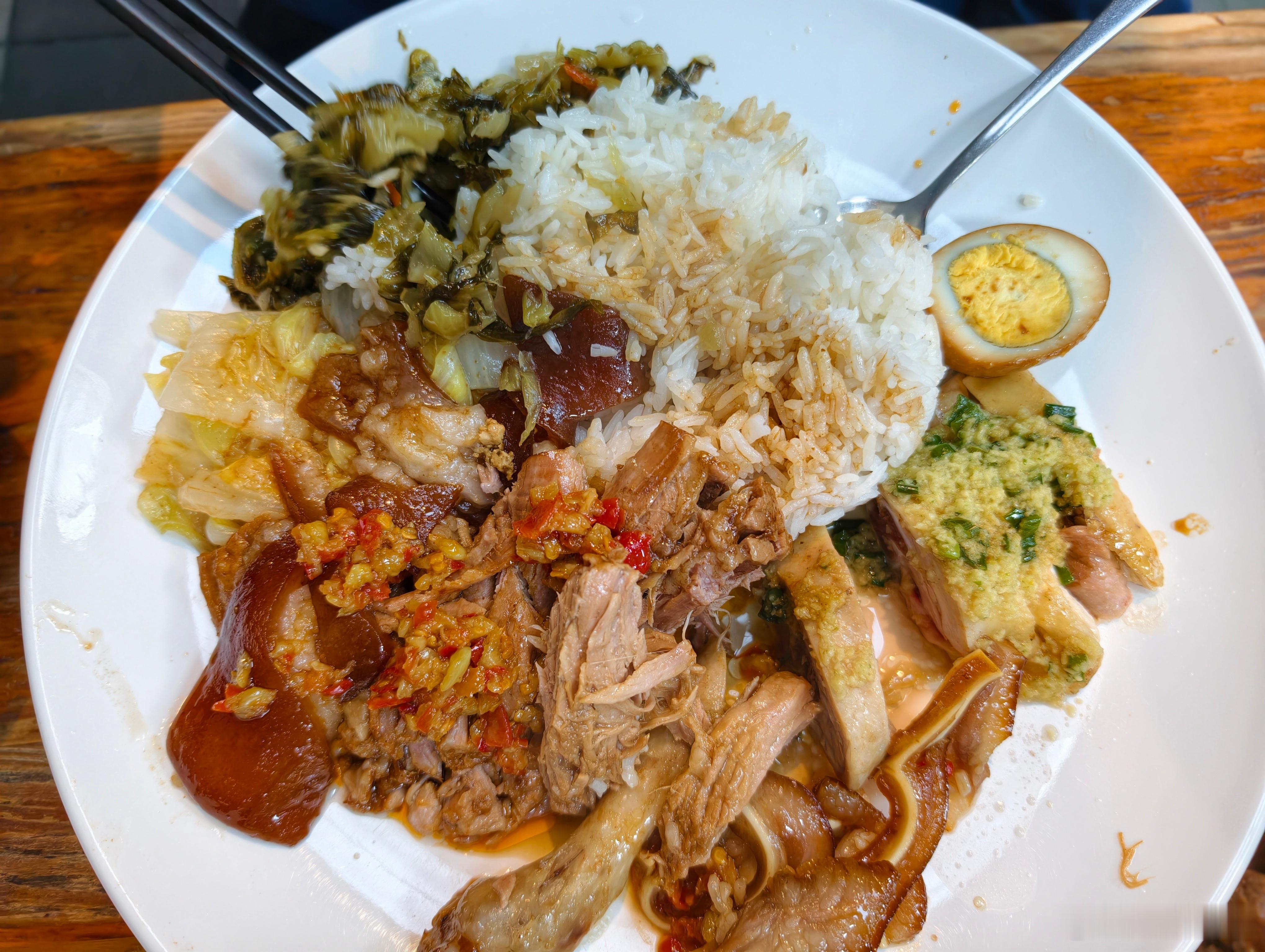 就这家猪脚饭得劲，给我多少钱都不换！我的味蕾很曼妙 深圳