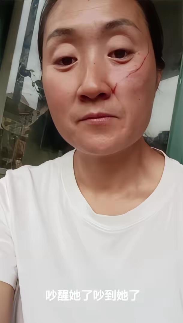 一言难尽！6月21日，一位妈妈在网上哭诉。高考刚结束，中午她做了饭，把睡觉的女儿