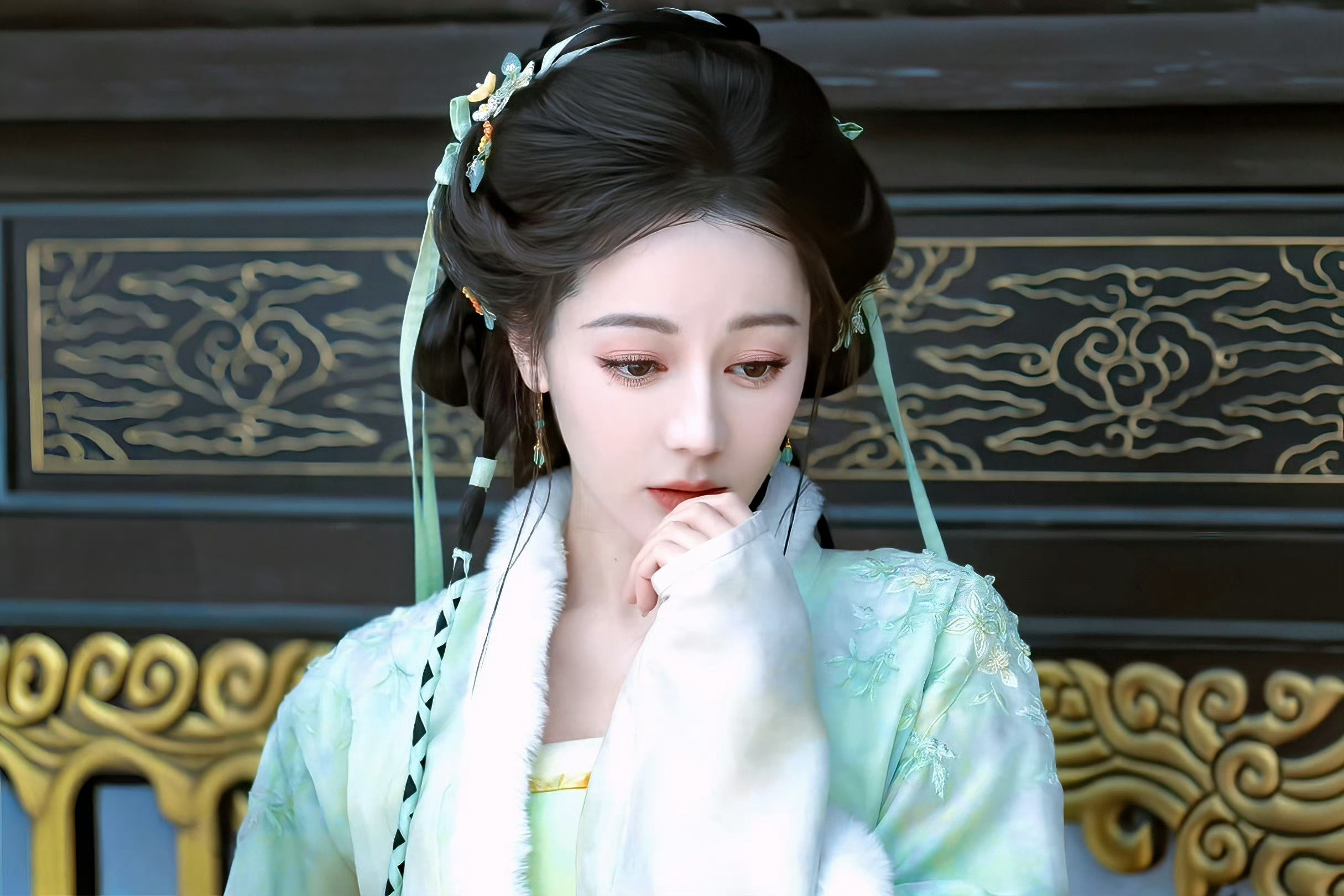 迪丽热巴德佑全球品牌代言人 dlrb fakeme首位全球品牌代言人迪丽热巴 迪
