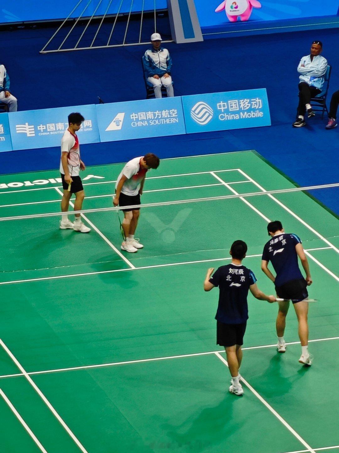 男双 半决赛 刘雨辰/冯彦哲(北京) 19-21 14-21 刘阳/刘毅(安徽)