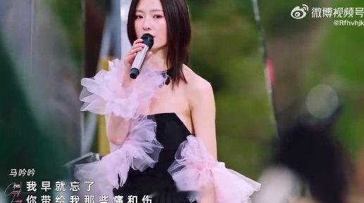 马吟吟[超话]饶雪漫没想到马吟吟表现那么好乘风2025饶雪漫分享的故事，让我们看
