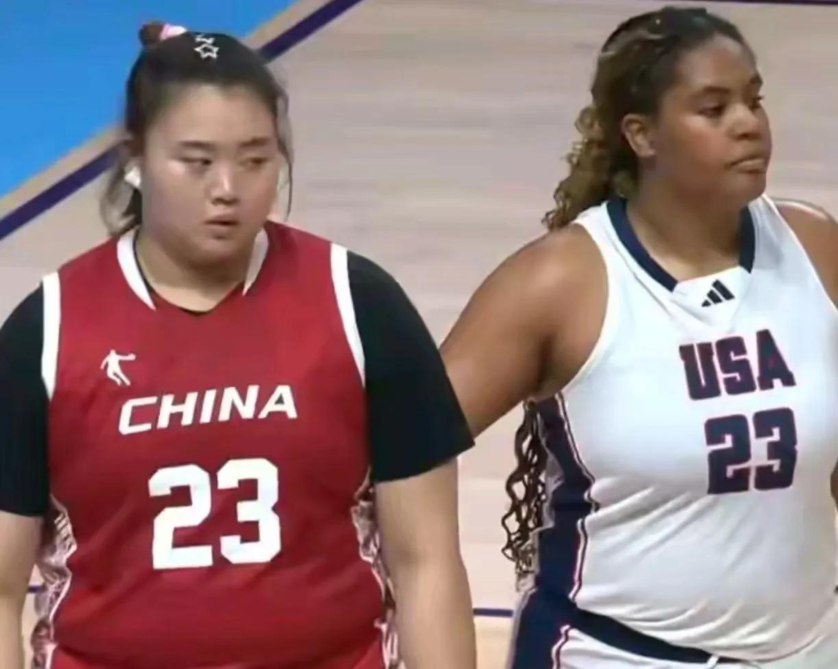 说实话，李笋南和宫鲁鸣的差距不是一星半点！大学生女篮赢球不是靠运气，也不是靠暴冷