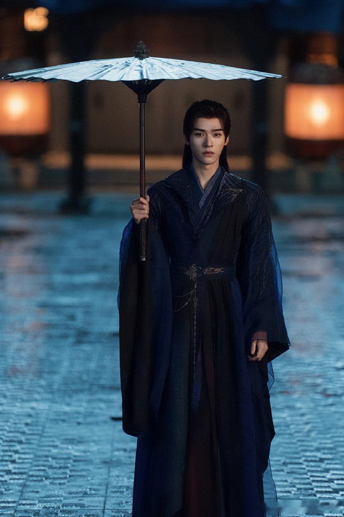 龚俊演完这场sorry全场苏暮雨身处黑暗仍守侠义好戳人，瞳孔微缩藏着温柔真的好细