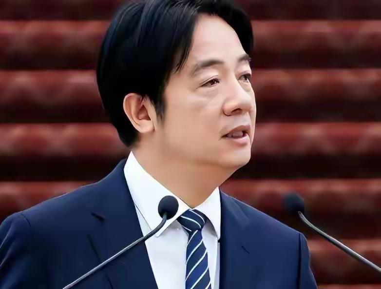 赖清德最近为了军购预算，已经顾不上体面了。台湾不少媒体人直接点破，他是真的被军购