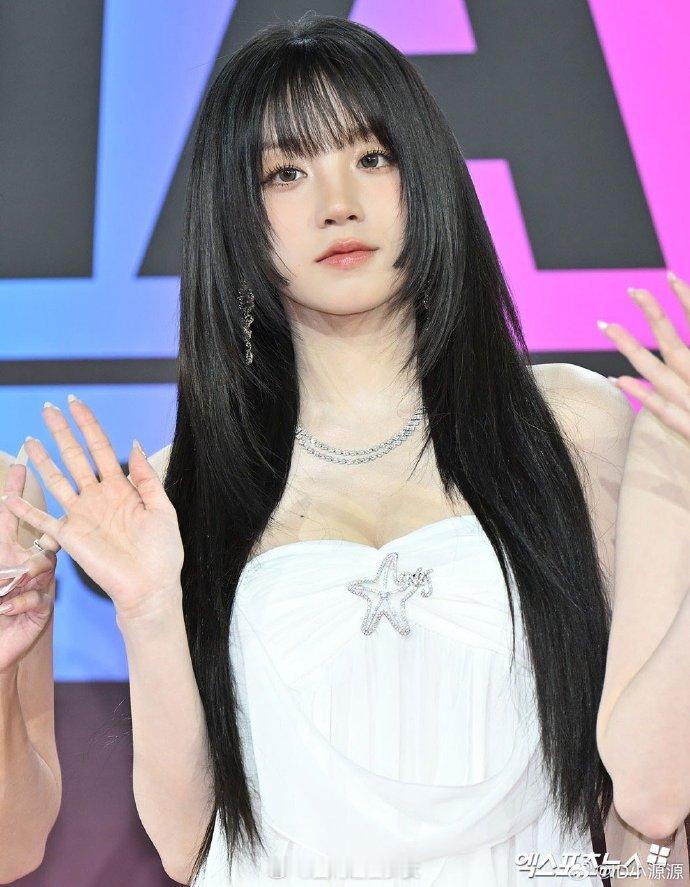 久违的国内红毯，希望可以有一套优雅且活力的妆造宋雨琦本身就是适合各种各样风格期待