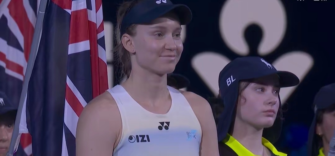 莱巴金娜澳网夺冠斩获双丰收：2000积分+415万奖金，排名升至第三莱巴金娜莱巴