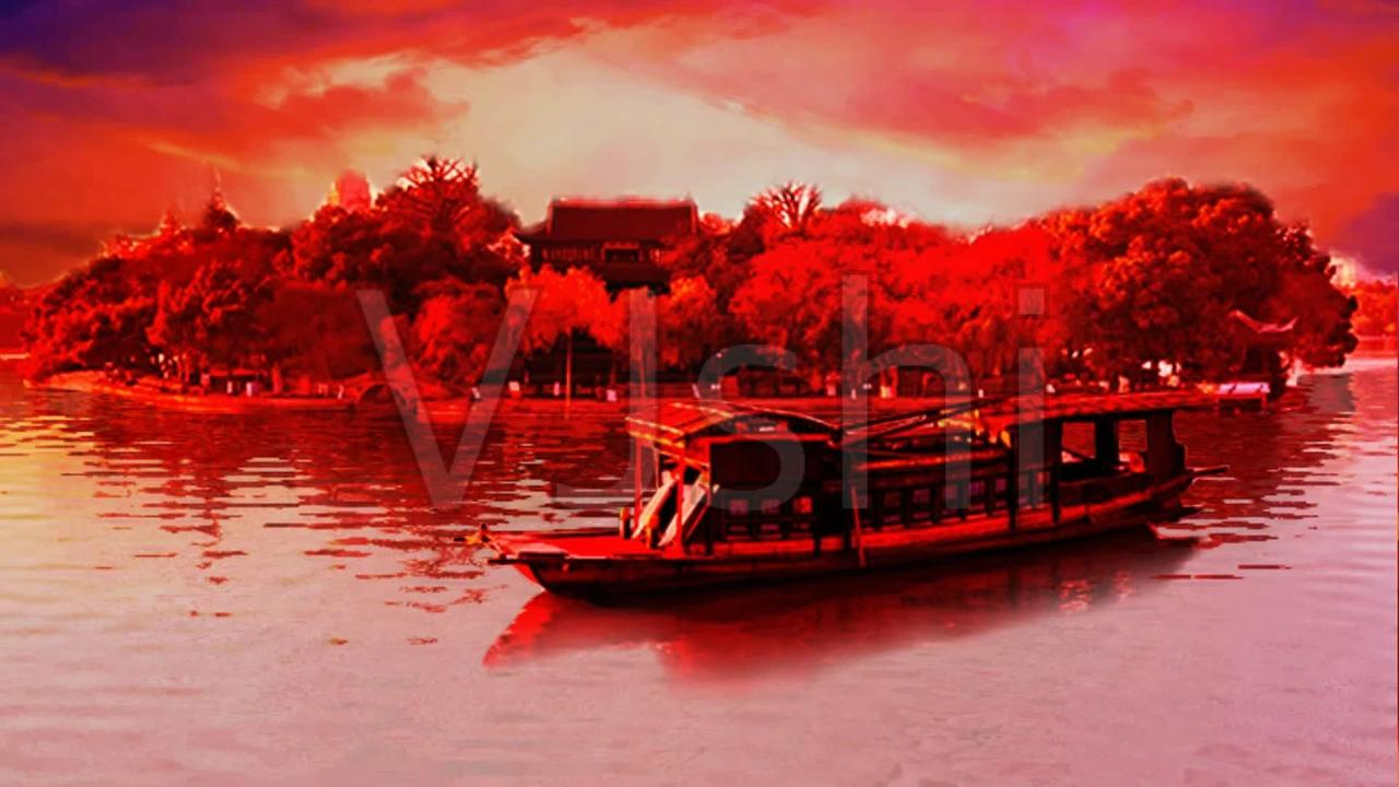今朝，恰逢中国共产党诞辰一百零五周年之盛事。良辰已至，祥瑞盈天，我特挥毫撰就诗词