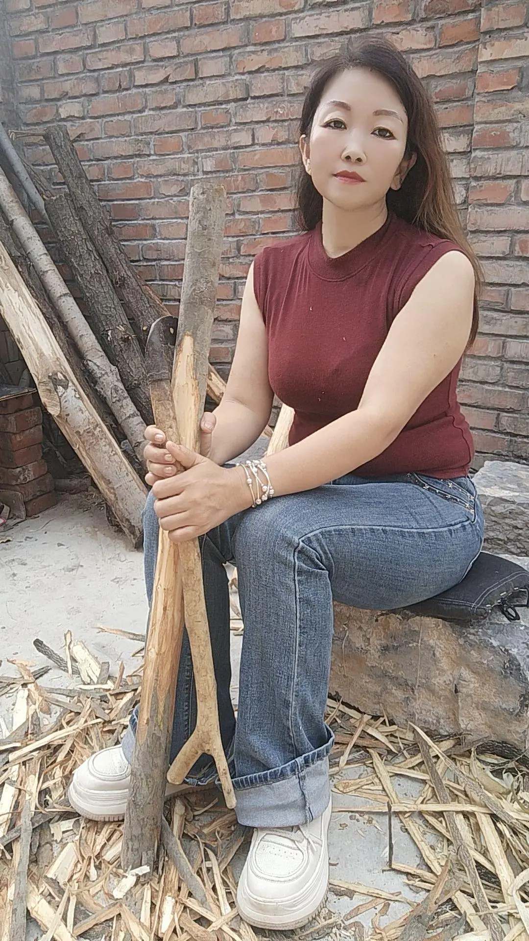 为何现在的人都喜欢回老家，小时候梦想到外面去，可现在才发现老家才是我们...