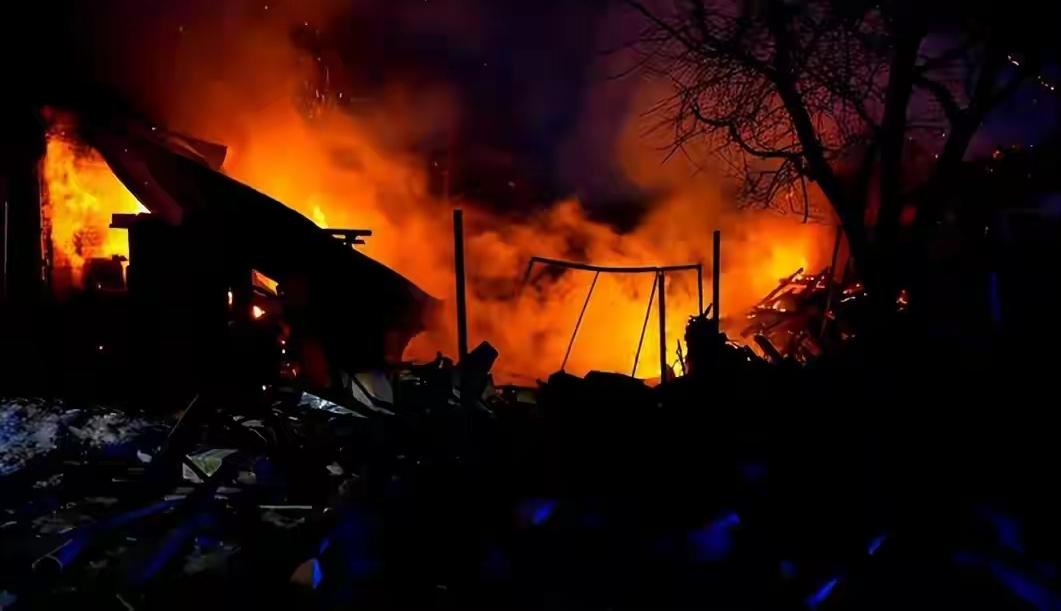 3月15日俄乌最新：川普再次攻击泽连斯基，说明了啥？