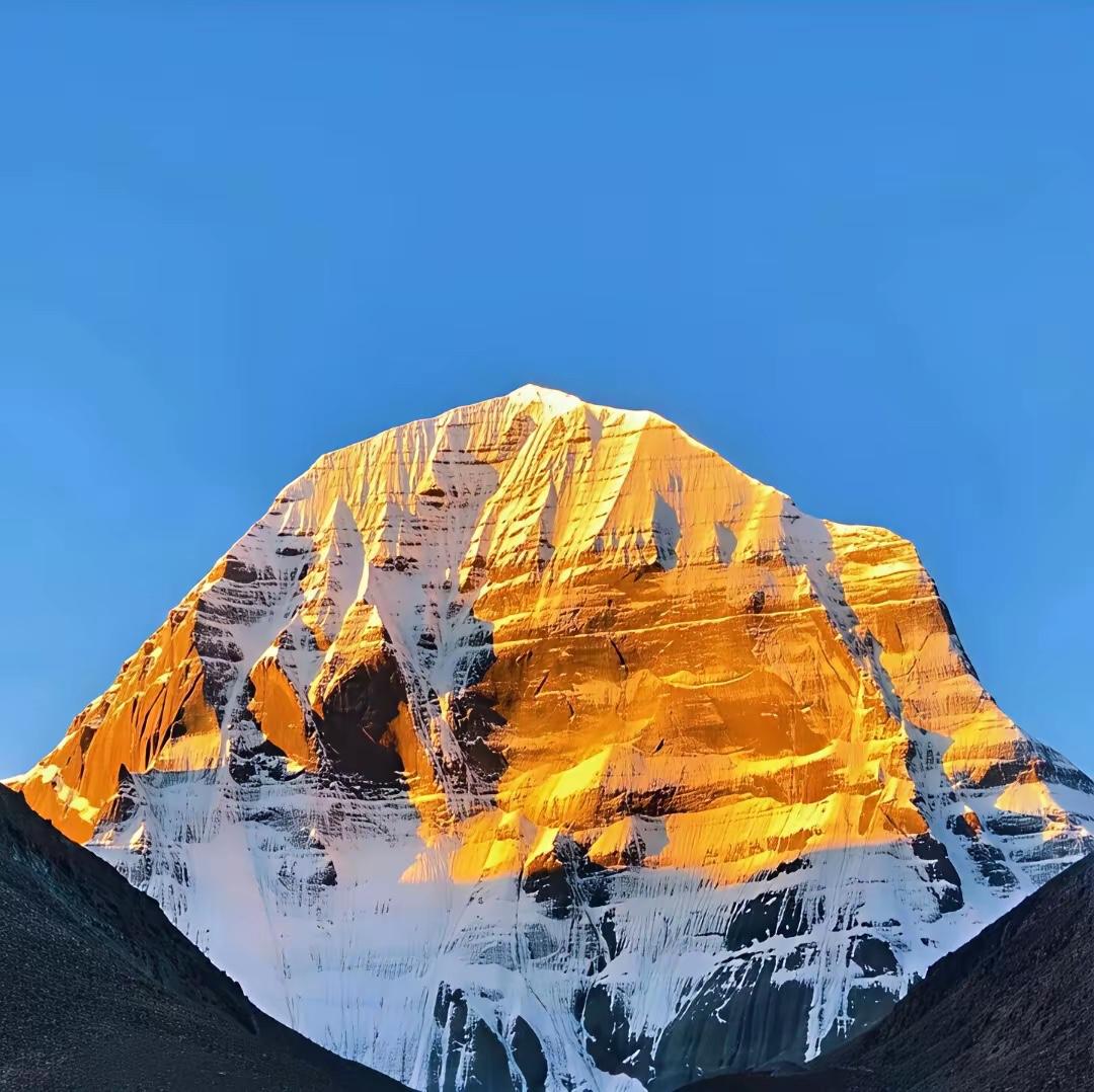 废掉一个人最快的方式：



让他什么都想做！

什么都想做，等于什么都不精。精