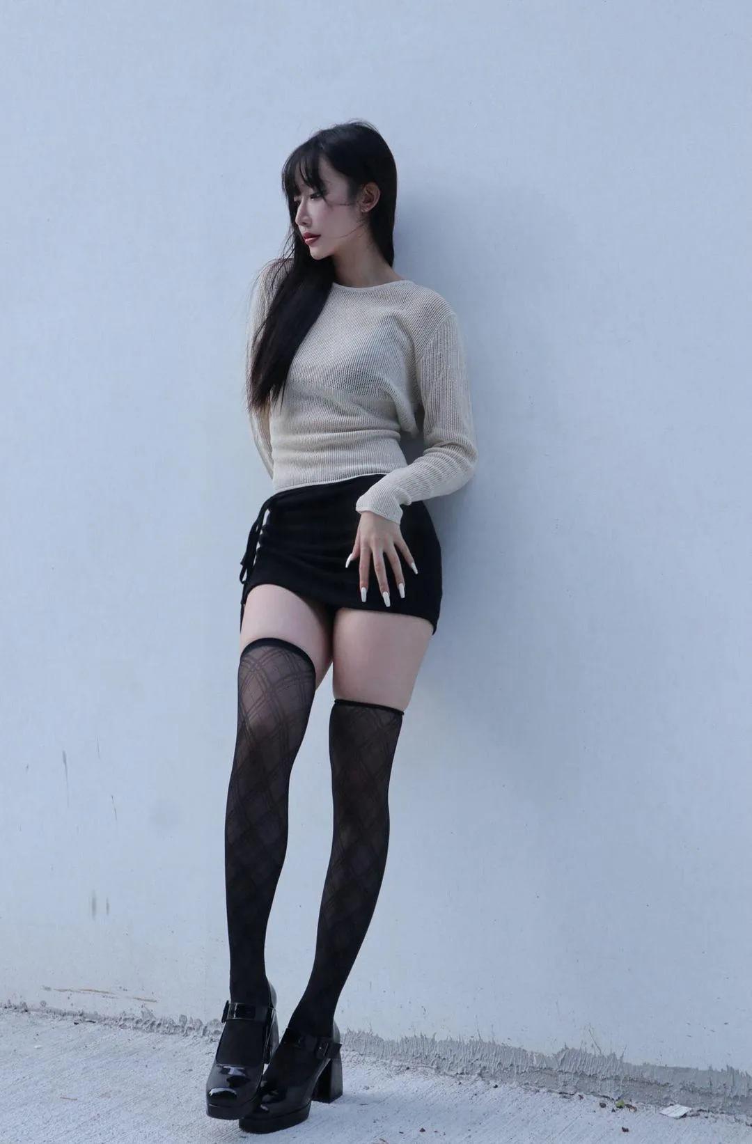 若得长圆如此夜
#纯欲风新高度# #唯有佳人在等# #分享情感类美图# #美图每