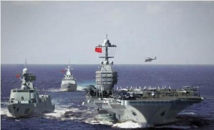 美国想不明白，明明联合全世界来封锁中国，可结果20年来，中国不仅造出了3艘航母，