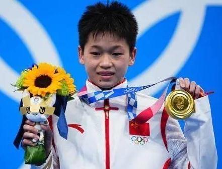 王者归来！全红婵伤愈首秀惊艳全场


时隔数月，奥运冠军全红婵在全国跳水锦标赛女