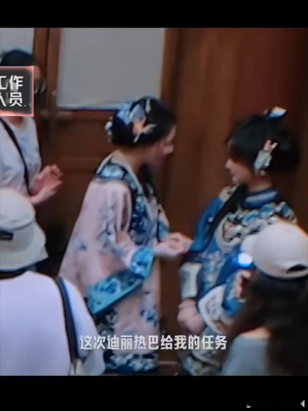 迪丽热巴[超话]迪丽热巴人没来声来了迪丽热巴没有参加新一期开推录制，特意让金靖照