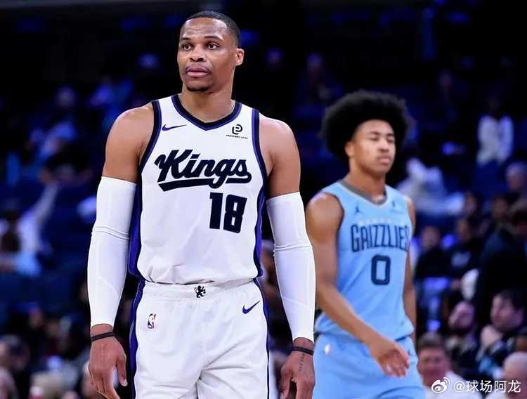 据NBA官网数据统计，截至目前，威少生涯总得分为27060分，正式突破27000