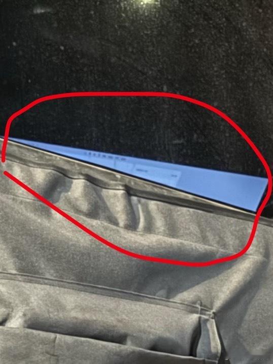 理想L9改款曝光，前排改为无缝大连屏21 英寸的轮胎宽度达到了 295 mm，一