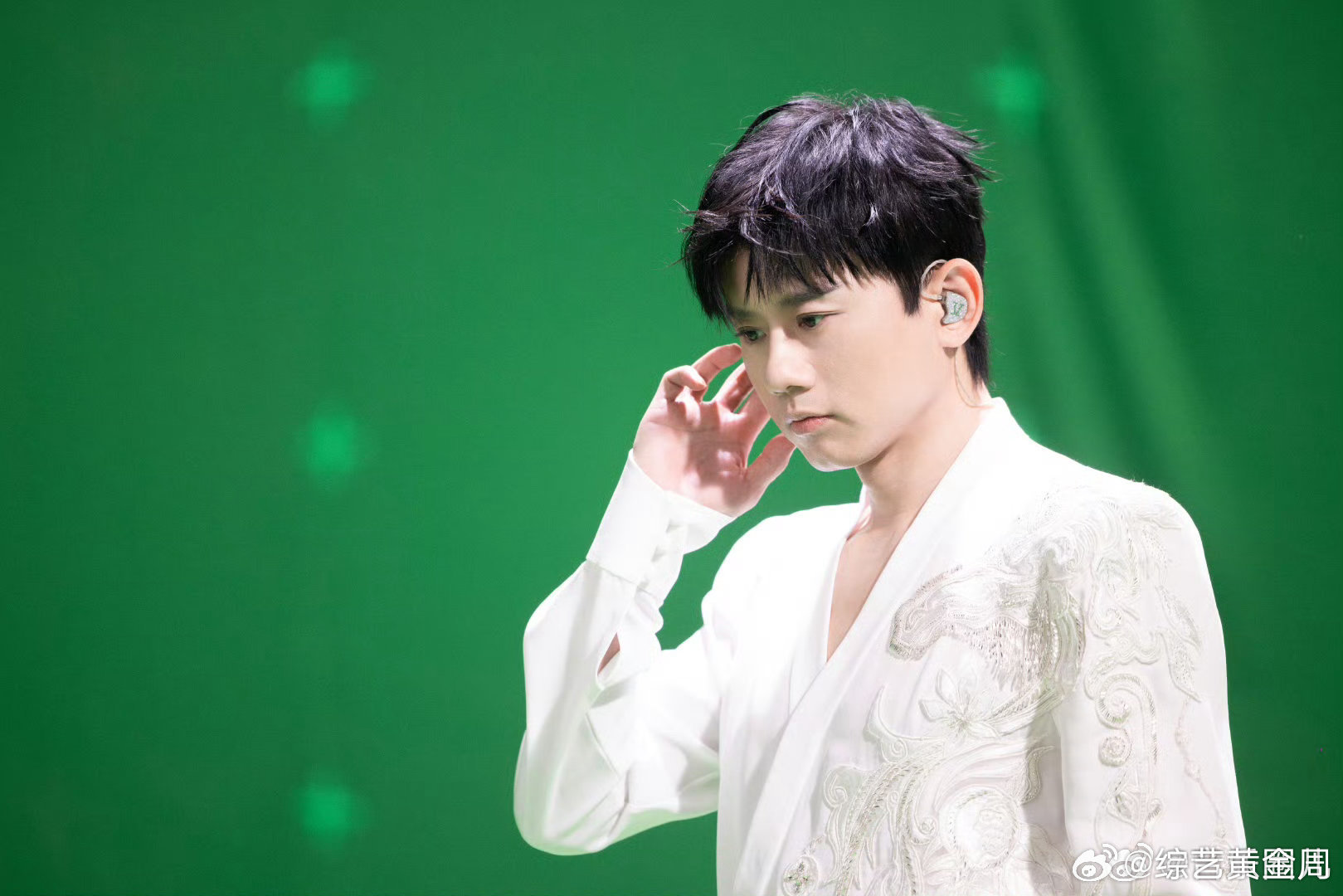 张杰薛之谦歌手实绩张杰歌手之路稳步前行，实绩扎实，唱功备受认可。 