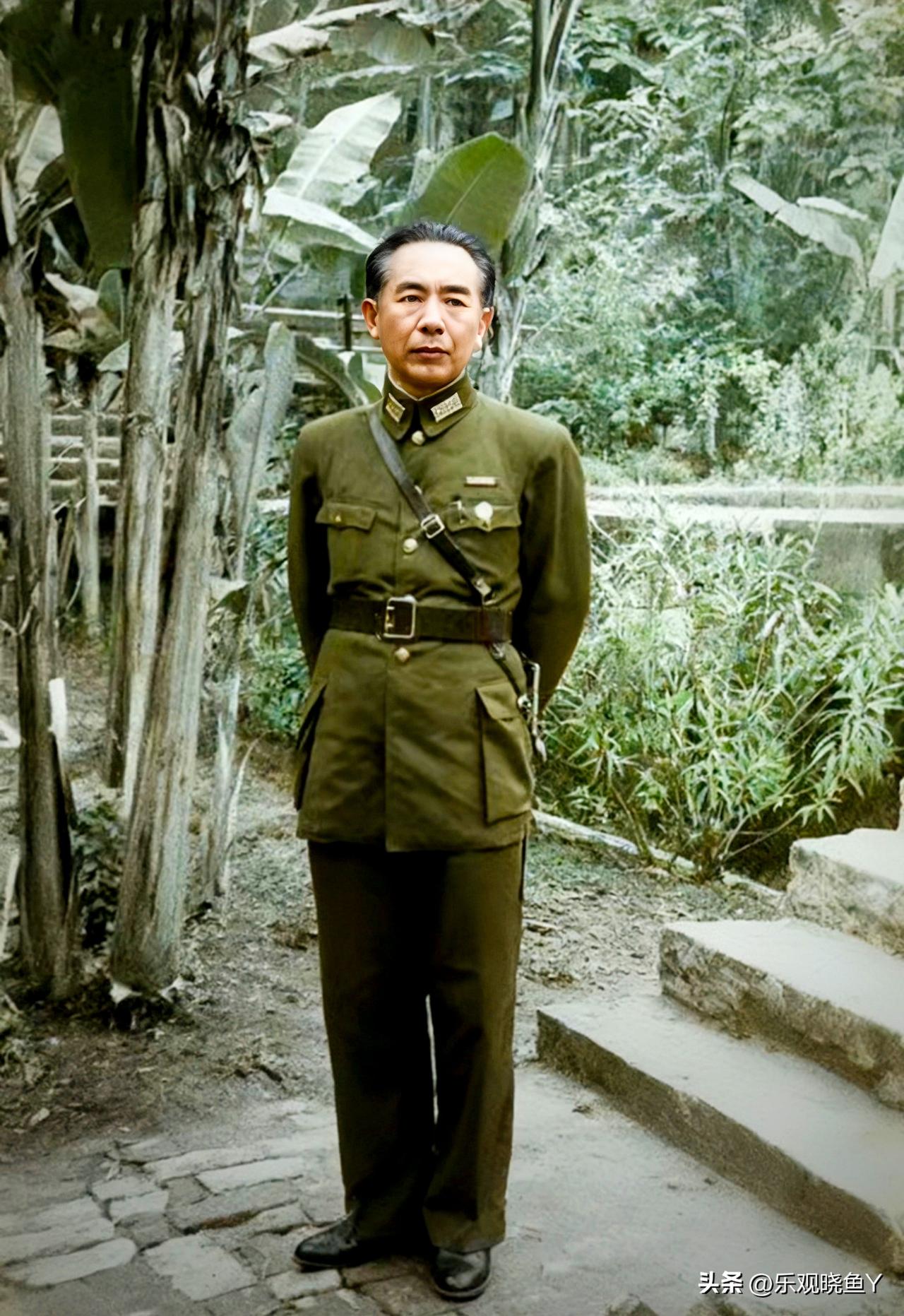 这便是盛世才的真实样貌，大家好好瞧瞧！这绝非演员所扮演，确是货真价实的本人，貌相