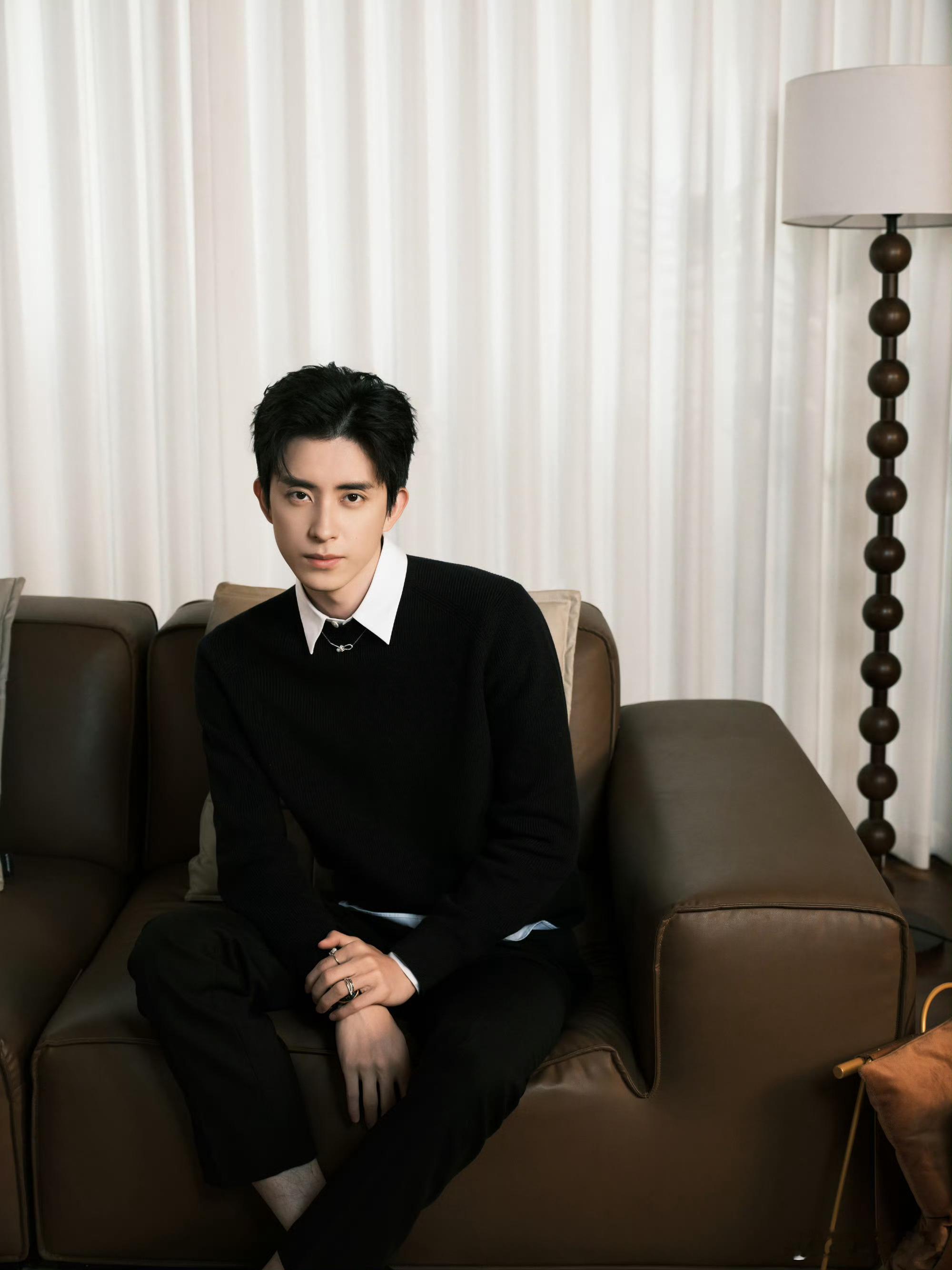 #敖瑞鹏人夫感#这真的是我理想中的男朋友，真的是非常有人夫感的，整个人也太有魅力