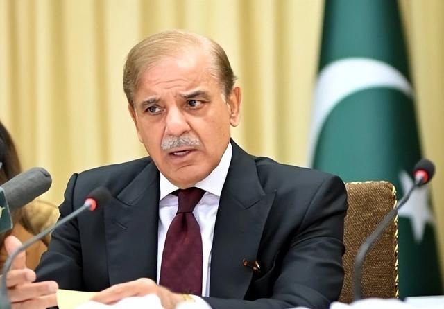 巴基斯坦防长说得很明白：耐心耗尽了。境内恐怖袭击查来查去，主谋全躲在阿富汗，递了