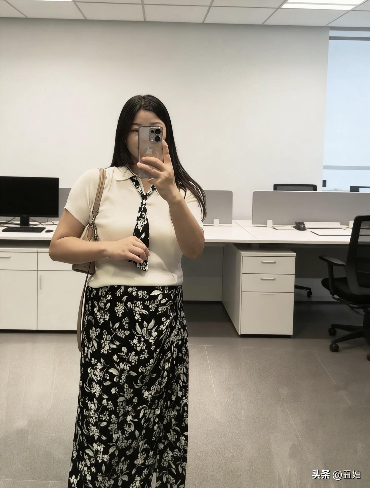 什么样的女人，一看就很善良眼神温和的女人，往往内心柔软善良。