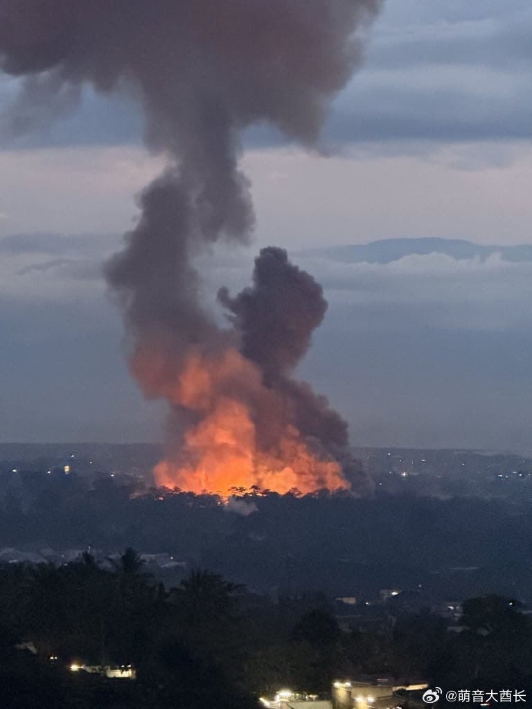 布隆迪最大城市布琼布拉的一个军事仓库发生多起爆炸，随后燃起大火，很可能是弹药爆炸