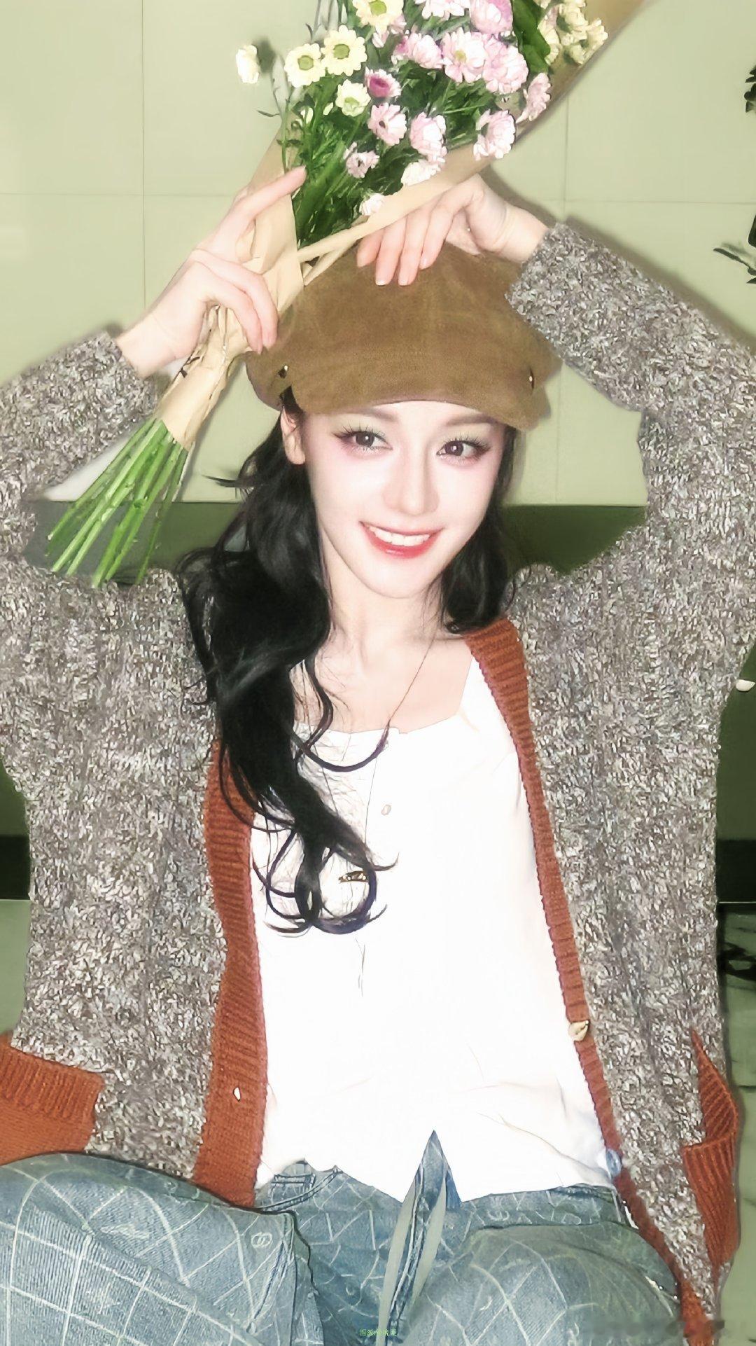 迪丽热巴[超话]迪丽热巴钰珑 dlrb 迪丽热巴功夫女足 dlrb 迪丽热巴卫蓝