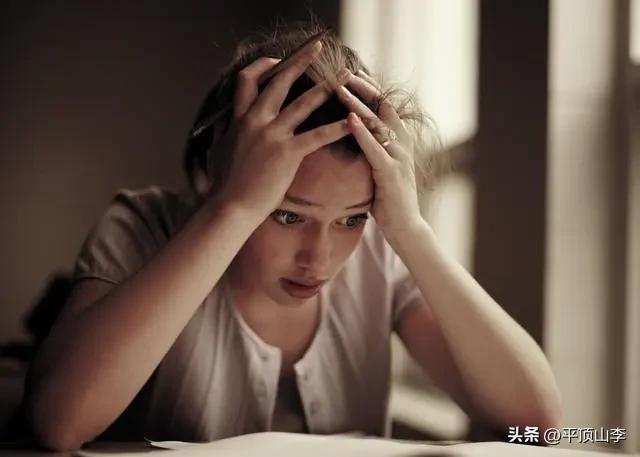 近段时间明显感觉时间不够用。原来晚上下班，我还能慢悠悠地炒两个菜，吃完饭甚至追一