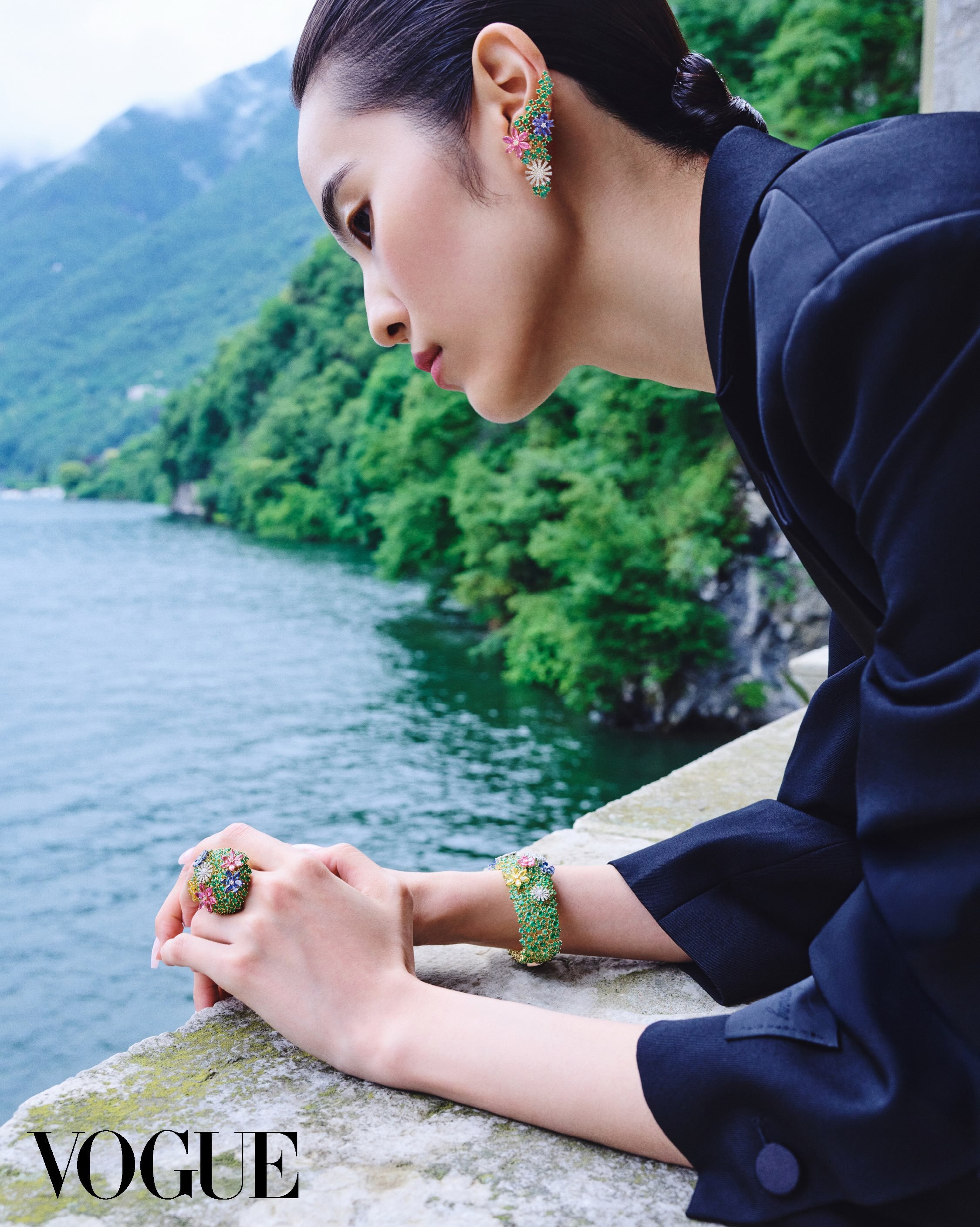 Vogue Korea July 2026珠宝与时计之美 摄影：Pak Bae造