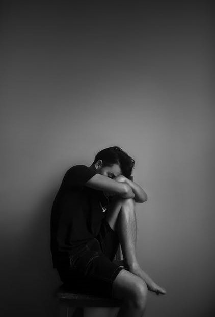 “你一定有过这种感觉，当你心事重重，渴望找个人谈一谈的时候，他来了，可是你们的谈