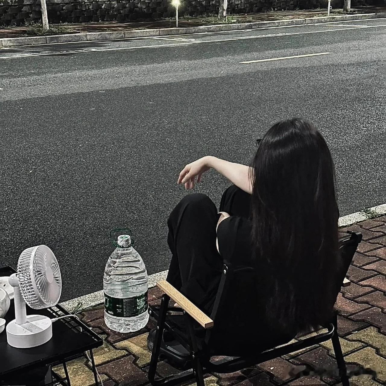 女人其实真的没必要管男人

1:他想要几点回家，你催也没用，他如果决定好了，你就