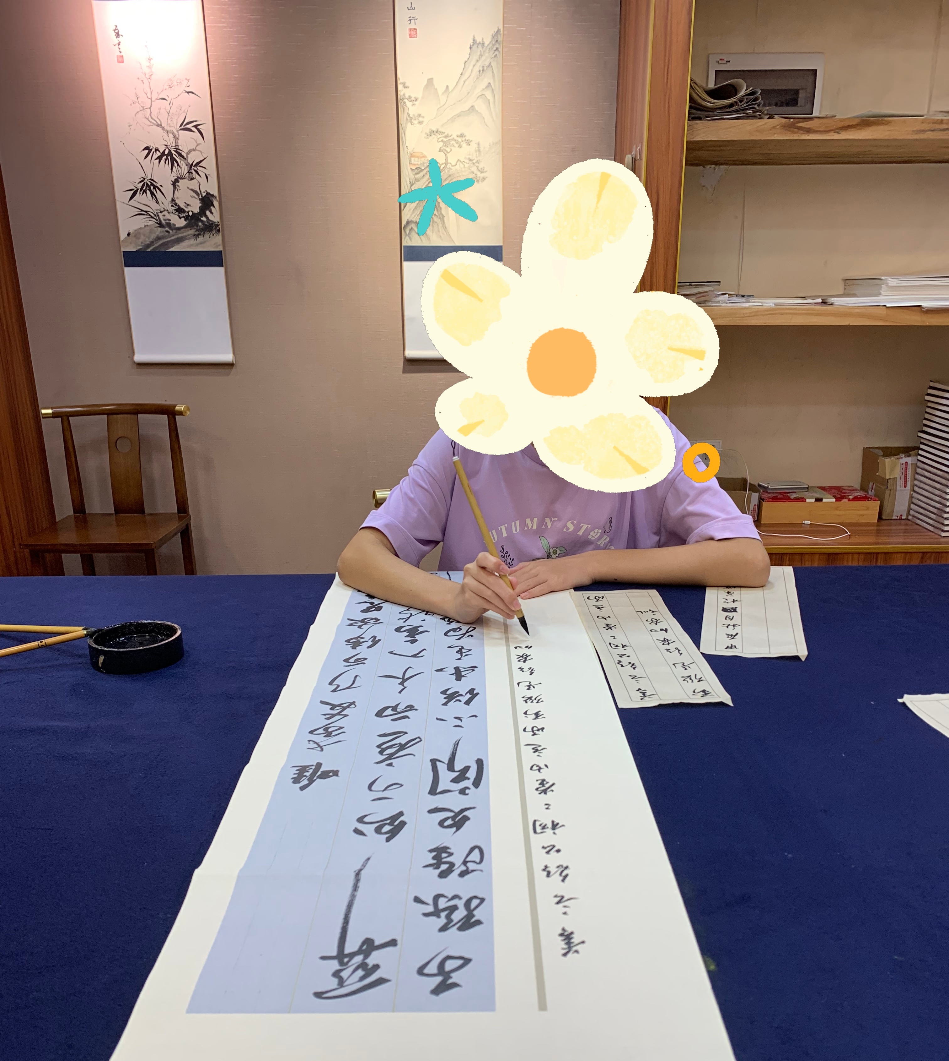家业一锭徽墨书写家国 谢谢家业剧组，谢谢大家支持，我家姑娘从七岁开始学软笔书法和