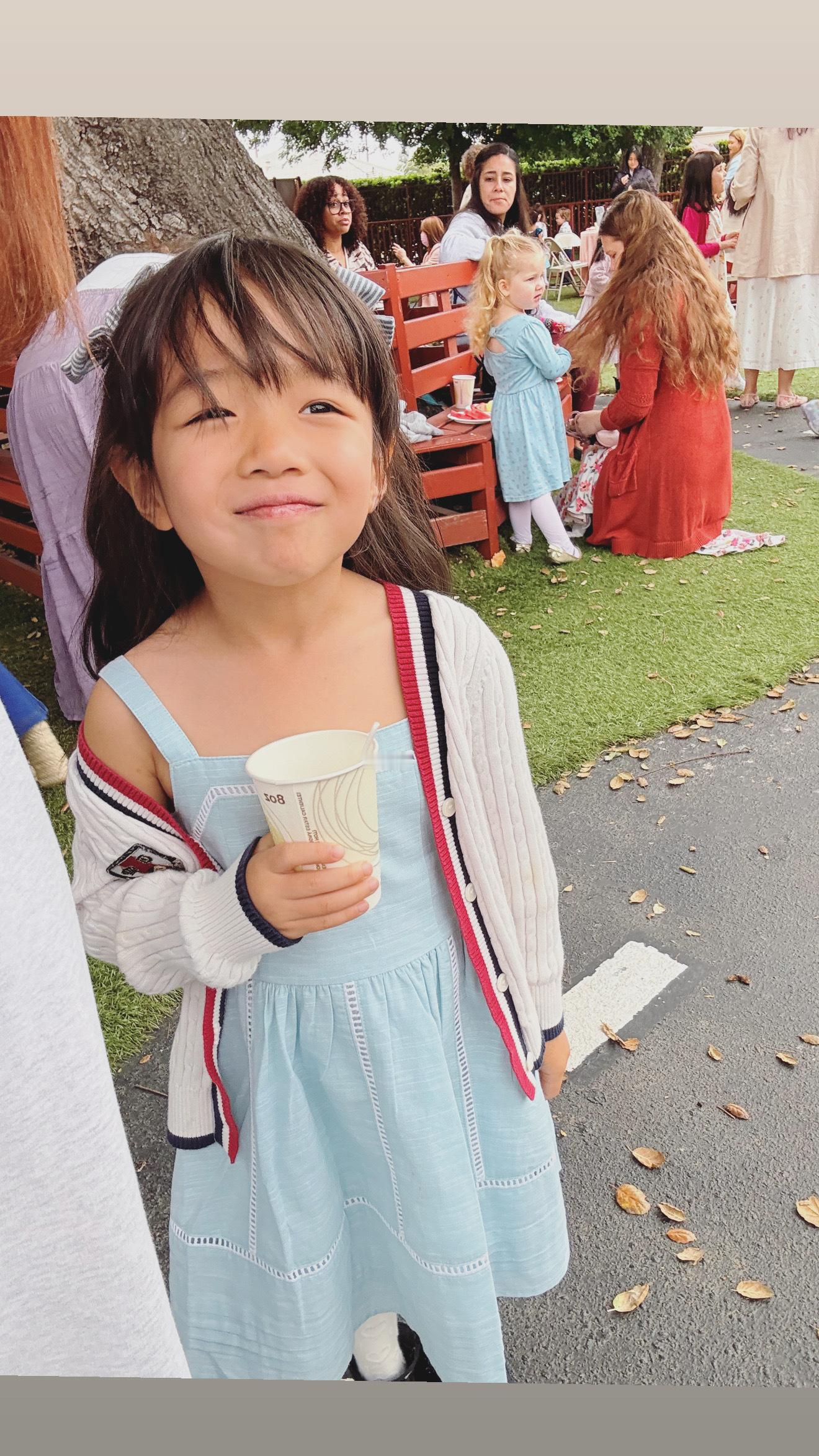 猫猫幼儿园母亲节tea party[咖啡][咖啡][咖啡]虽然但是母亲节能不能让