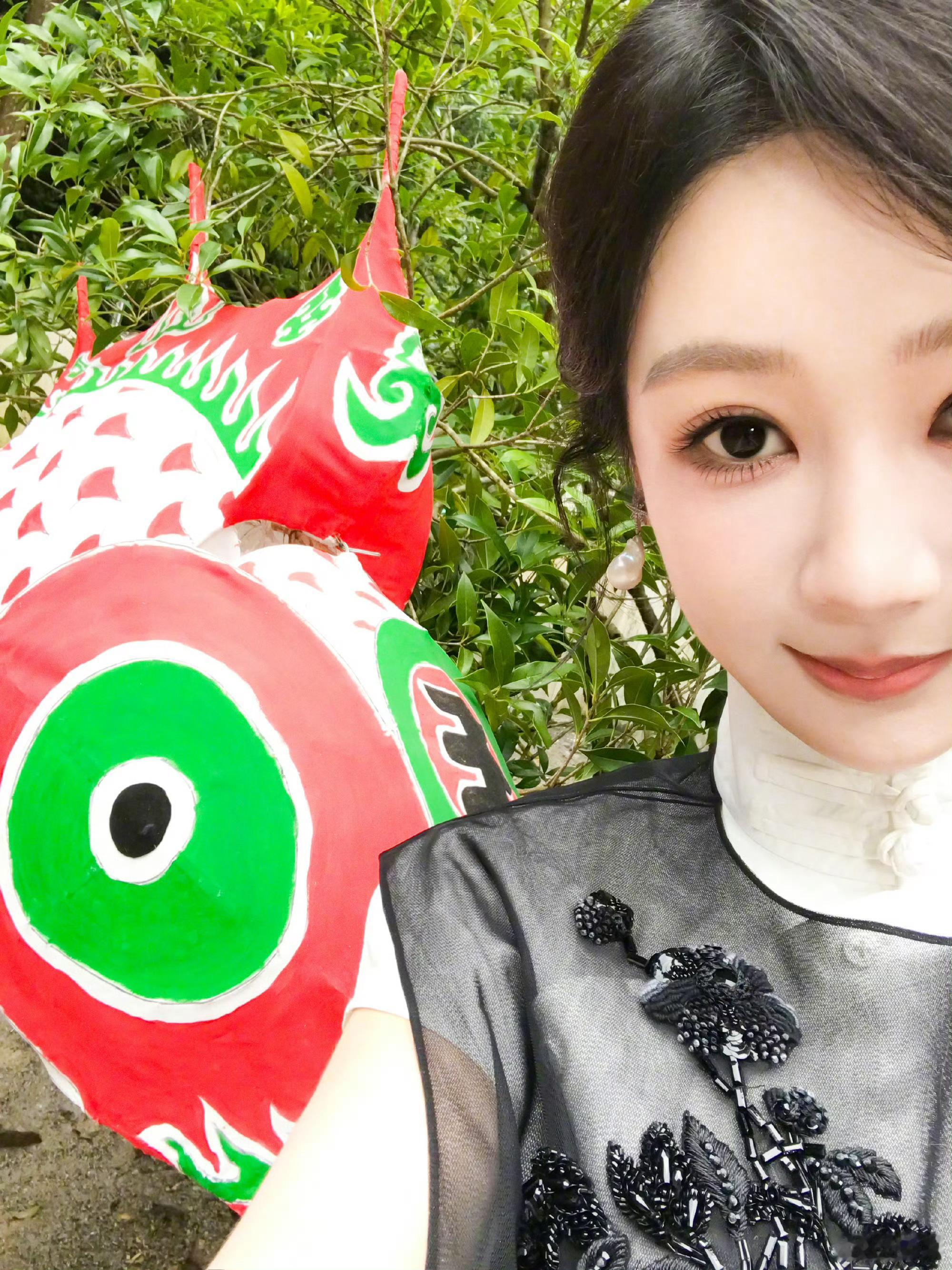 杨紫家业 杨紫李祯 玫瑰赠予你，心动随之而去，爱意不止𝒯𝒽𝓮 𝓇𝓸𝓈